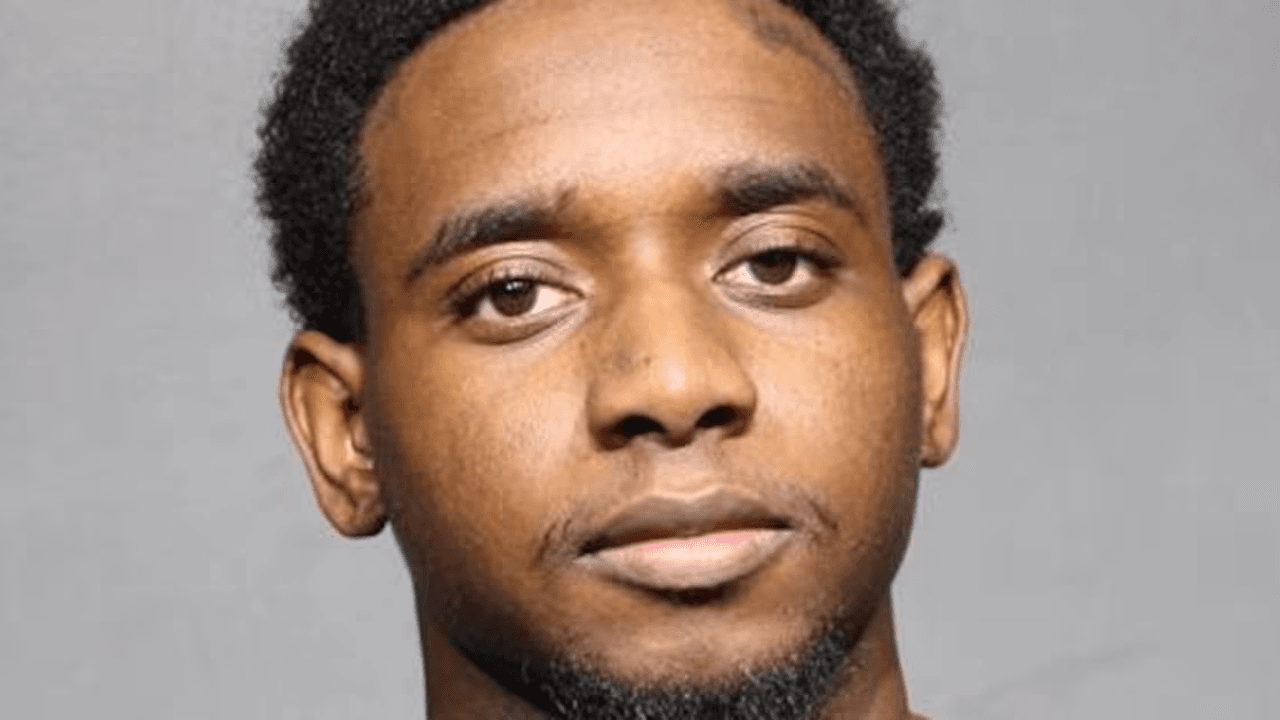 Stepfather accused of shooting, killing 2-year-old as mother held him: Jacksonville police report