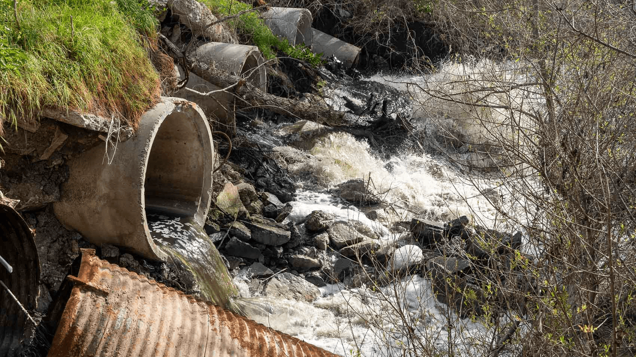 Headaches, rashes, more: Sewage pollution continues to plague South Bay schools