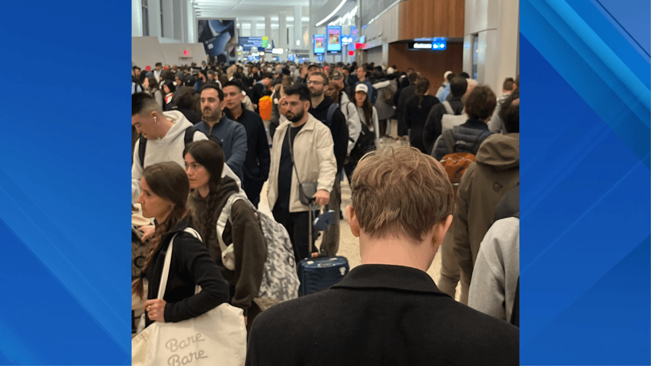  TSA wait line wraps multiple times at NYC airport